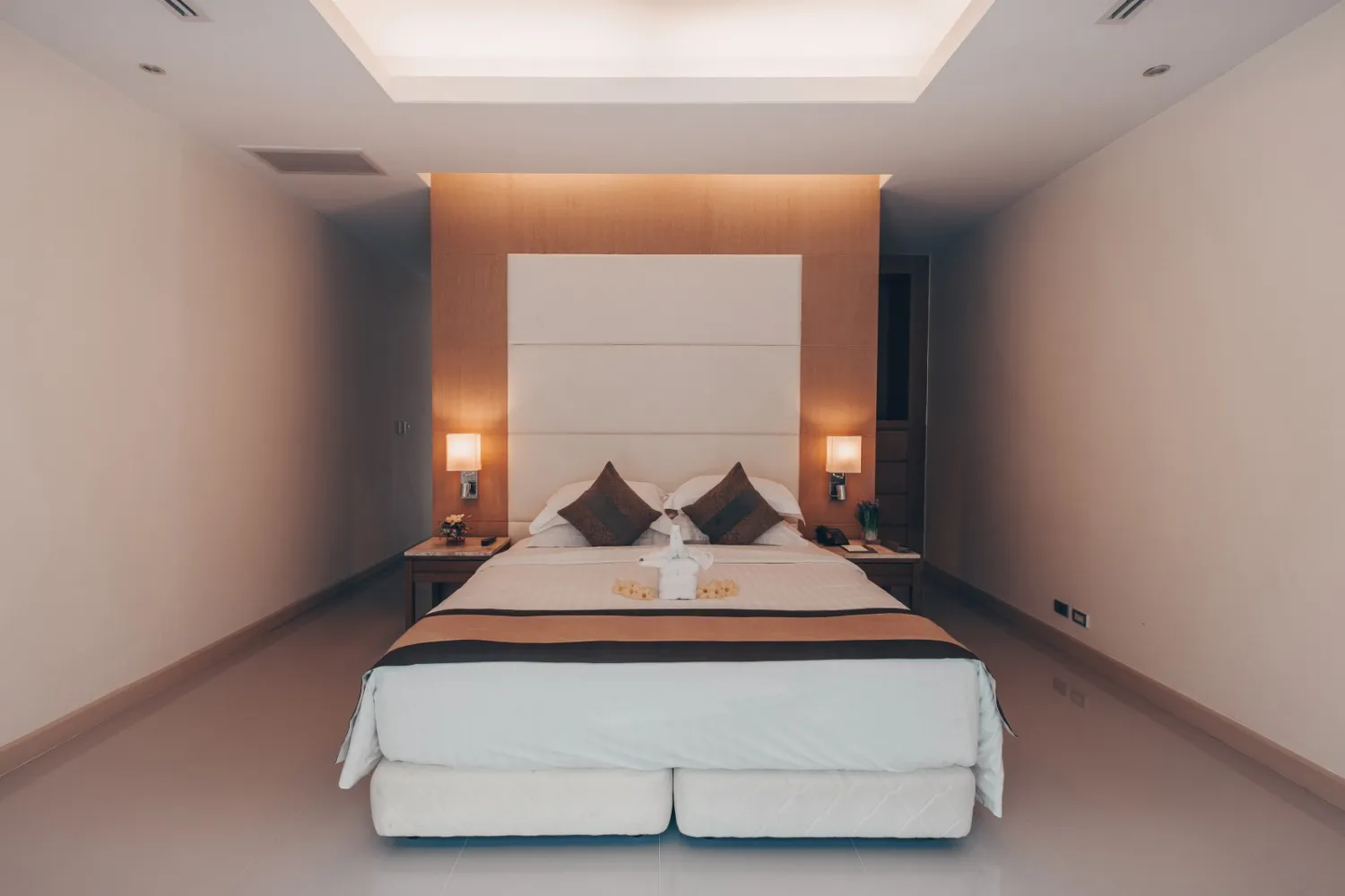Property image - full photo 13