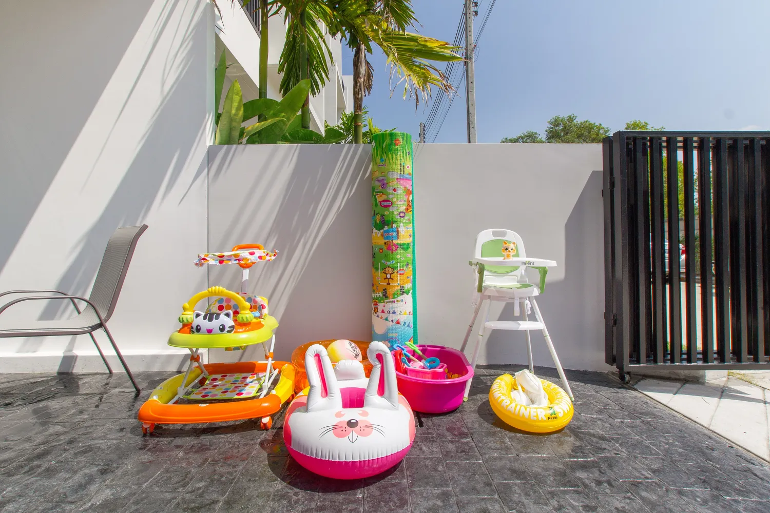Property image - full photo 3