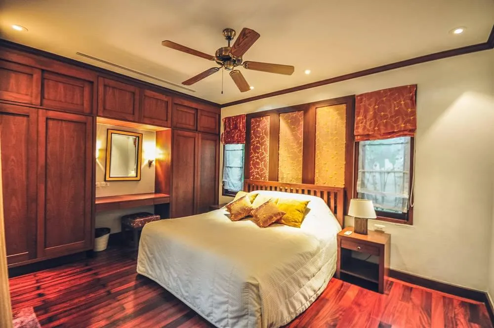 Property image - full photo 14