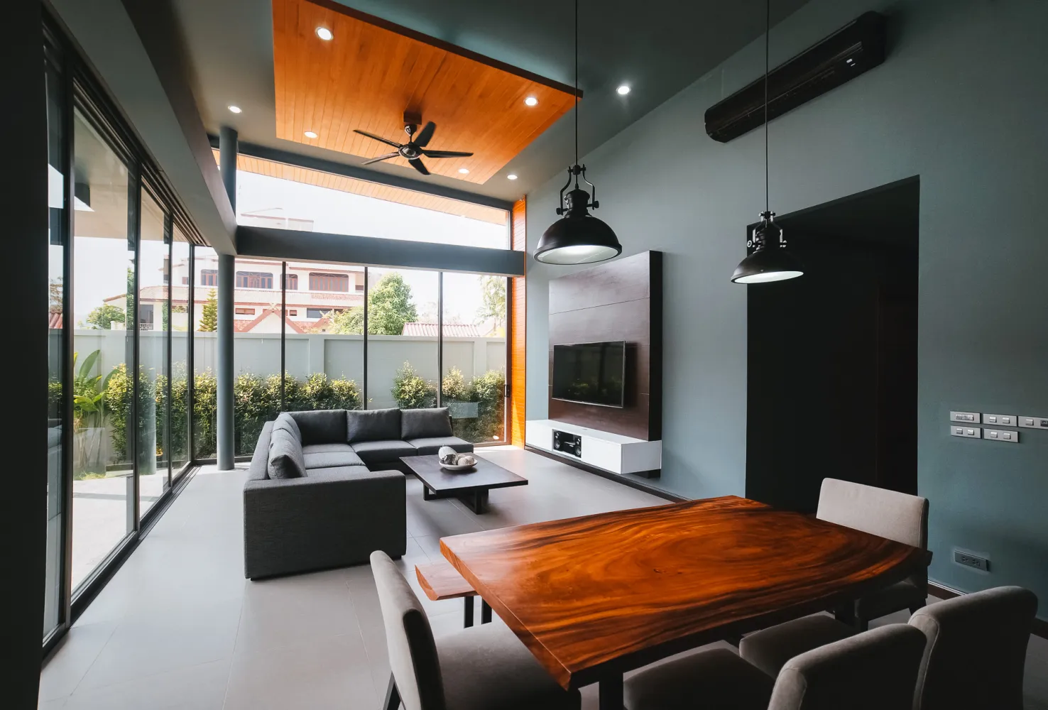 Property image - full photo 25