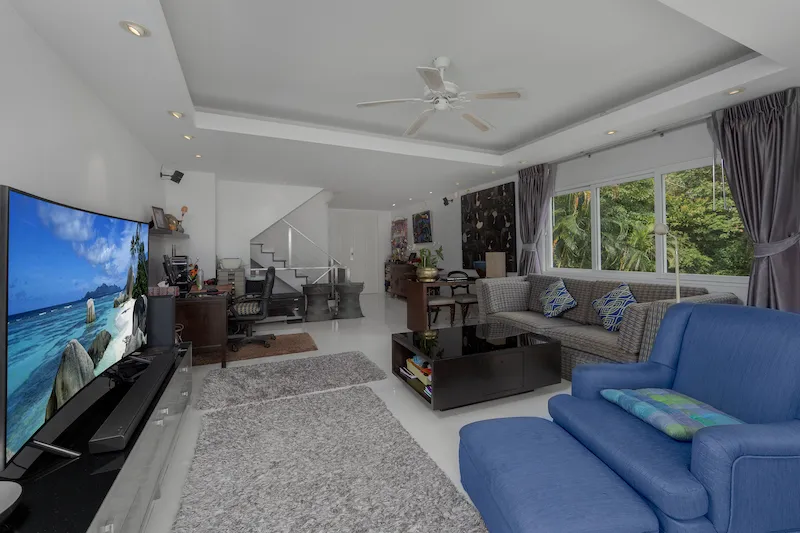 Property image - full photo 44