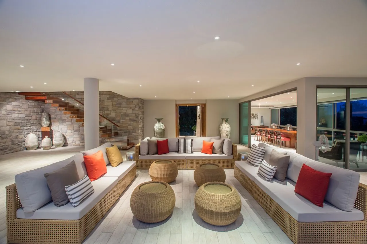 Property image - full photo 10