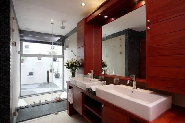 Property image - full photo 16