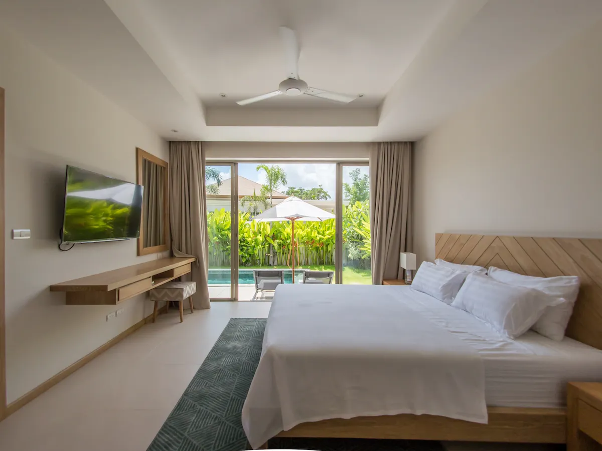 Property image - full photo 10