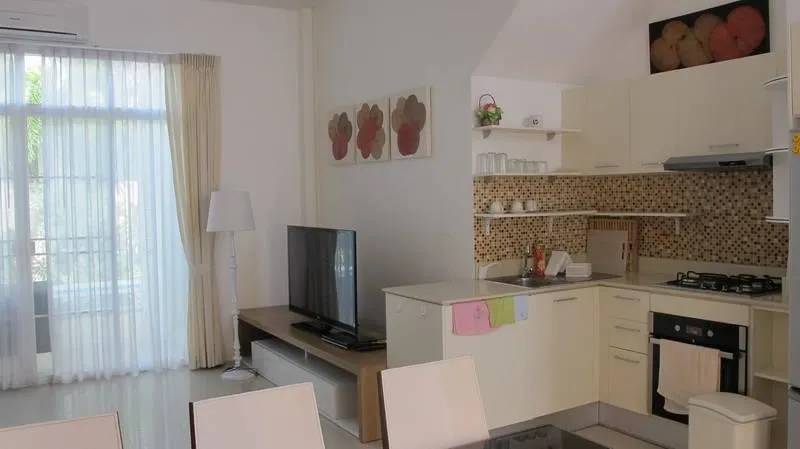 Property image - full photo 17