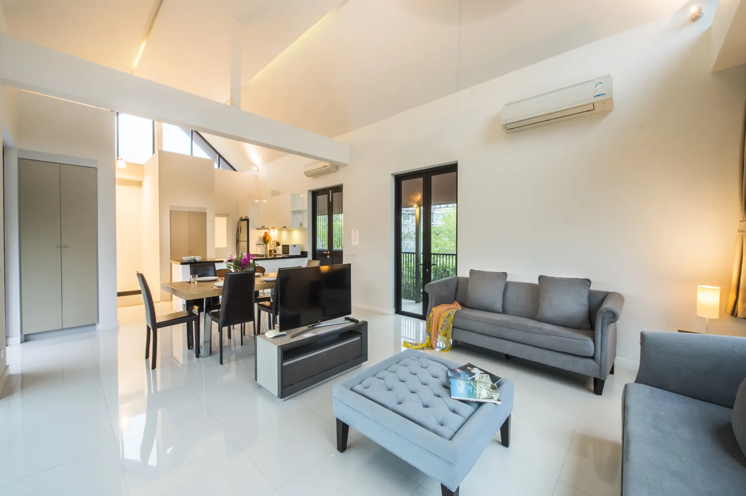 Property image - full photo 5