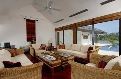 Property image - full photo 3