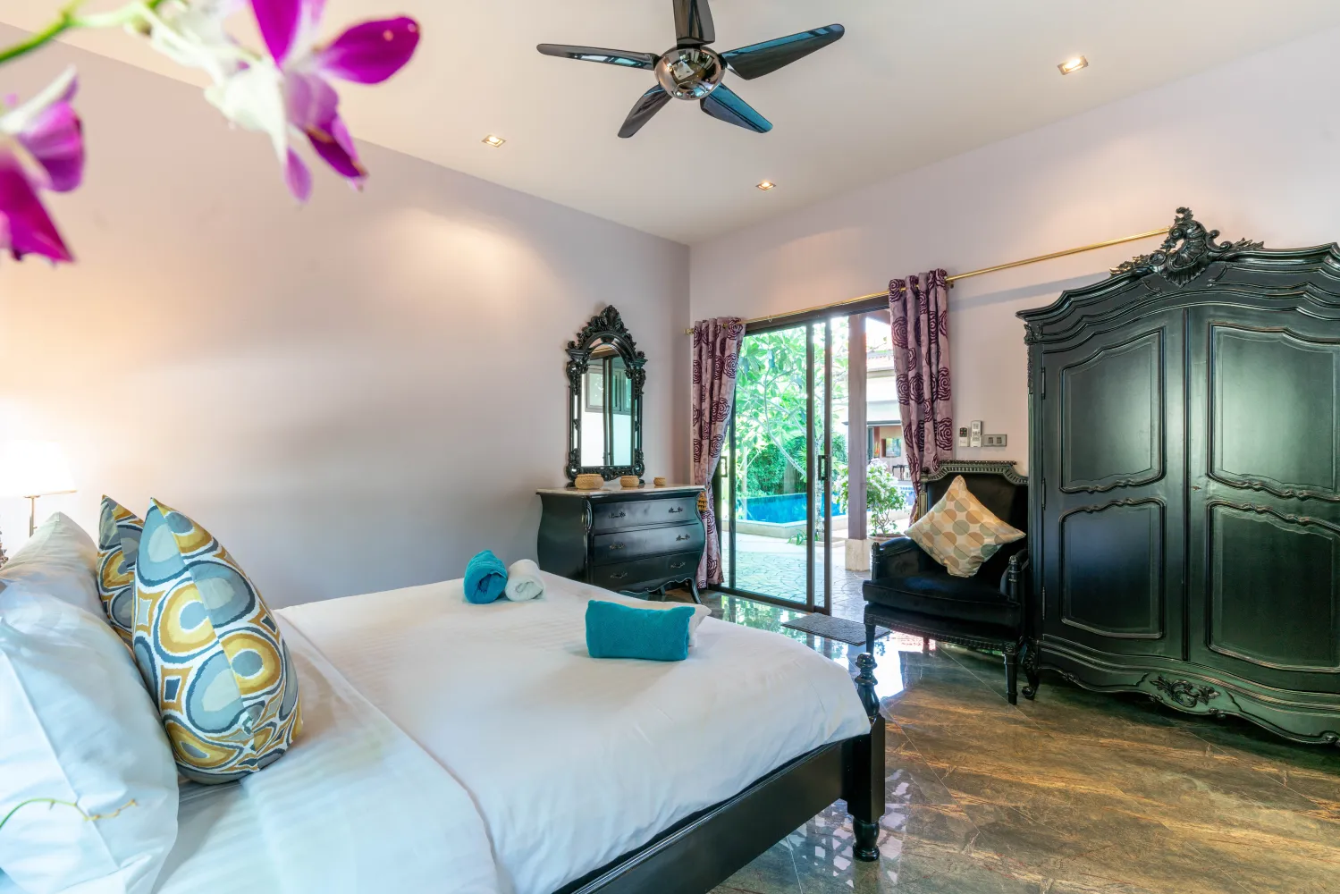 Property image - full photo 37