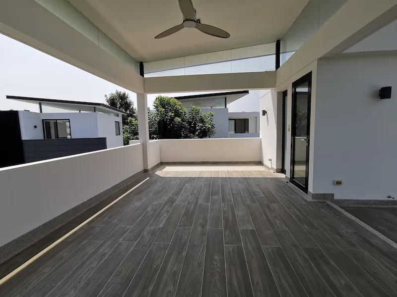 Property image - full photo 21