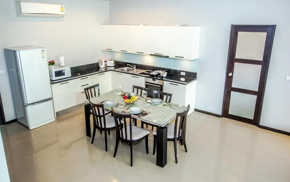 Property image - full photo 5