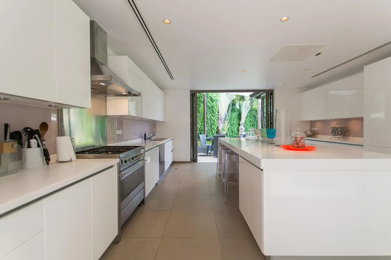 Property image - full photo 10