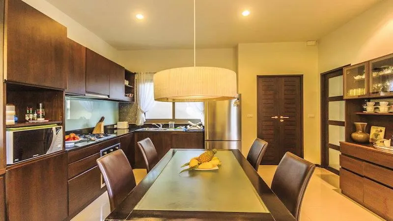 Property image - full photo 11
