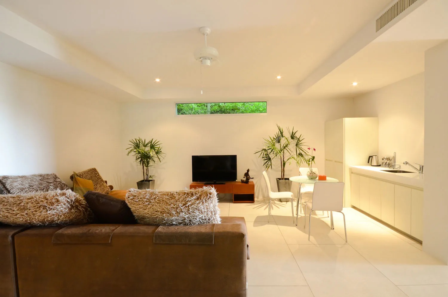 Property image - full photo 12