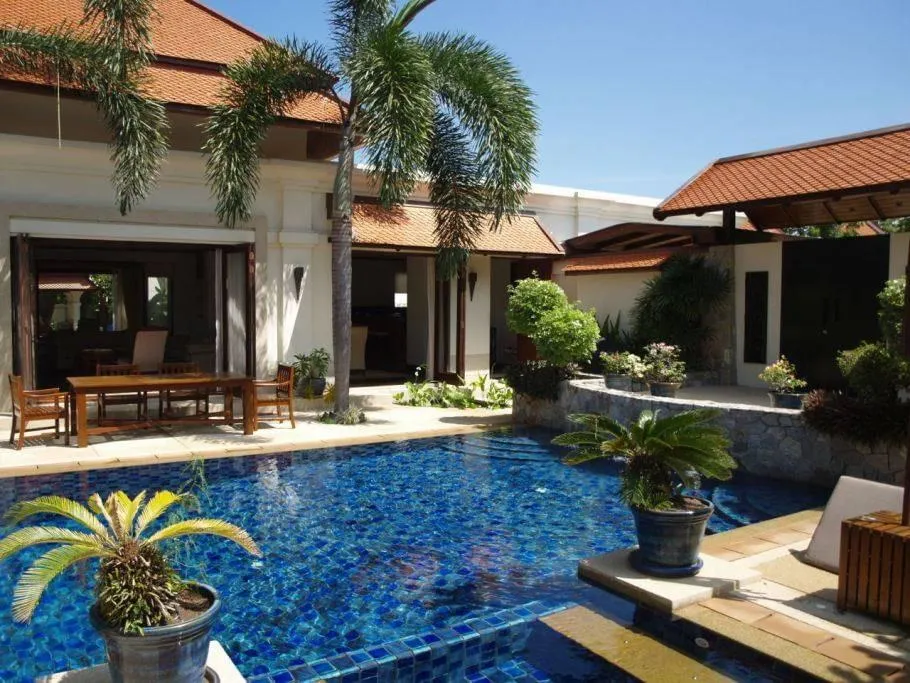 Property image - full photo 17