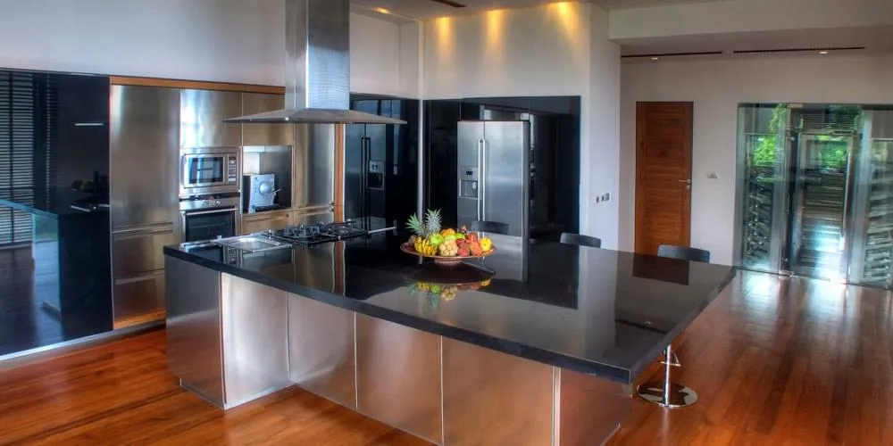 Property image - full photo 11