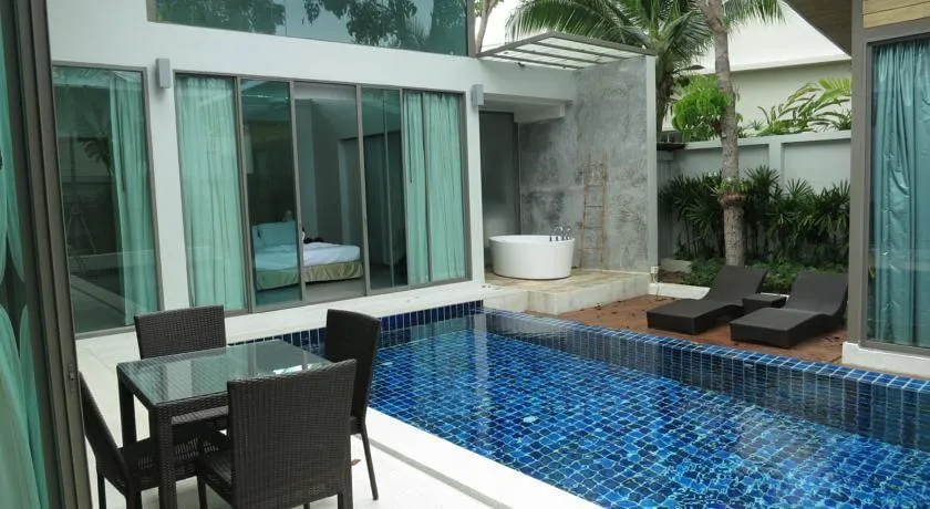 Property image - full photo 5