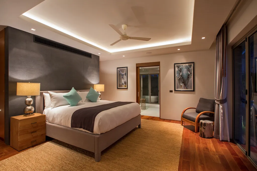 Property image - full photo 11