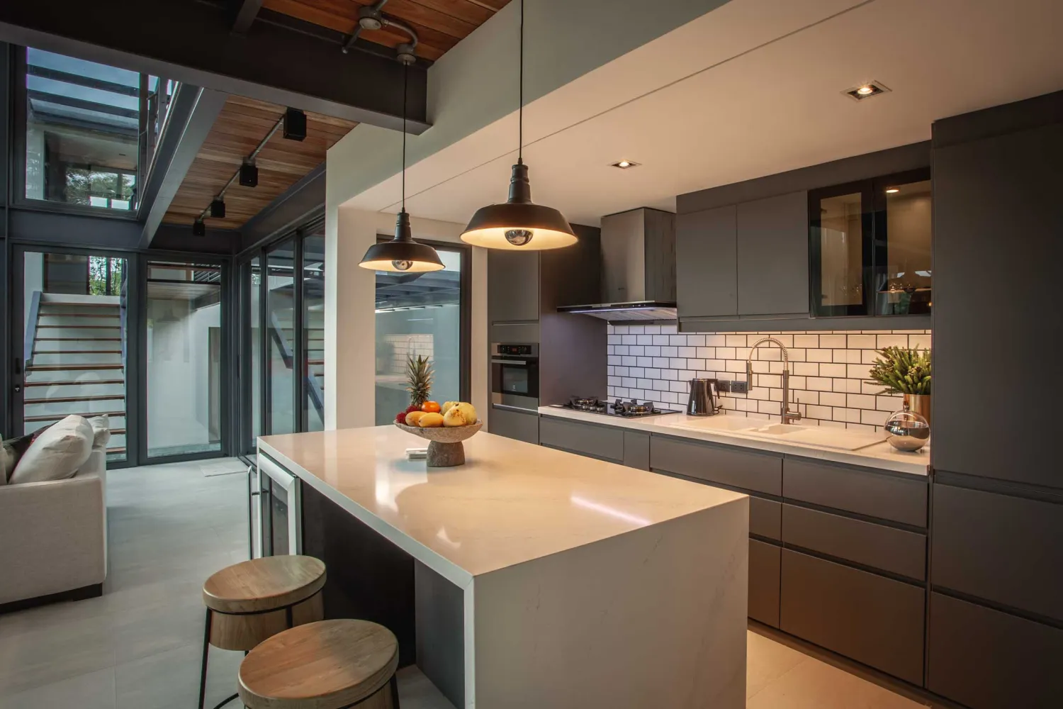 Property image - full photo 3