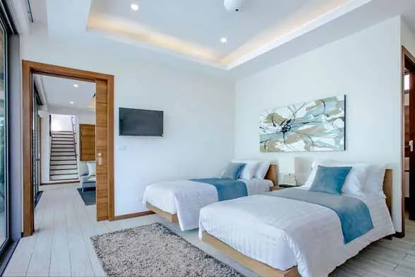 Property image - full photo 6