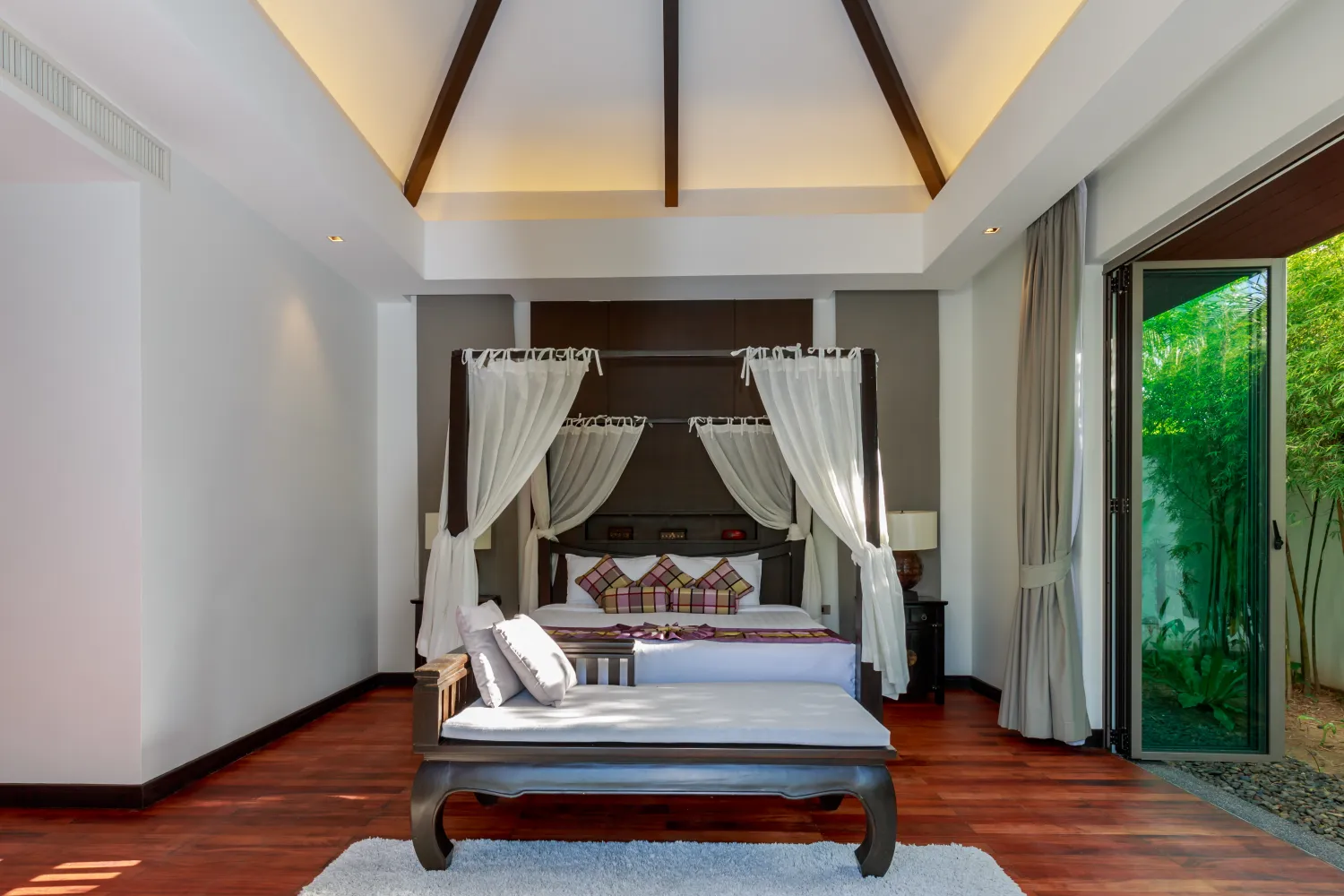 Property image - full photo 31
