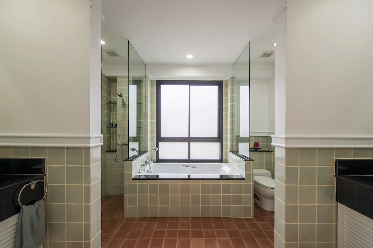 Property image - full photo 17