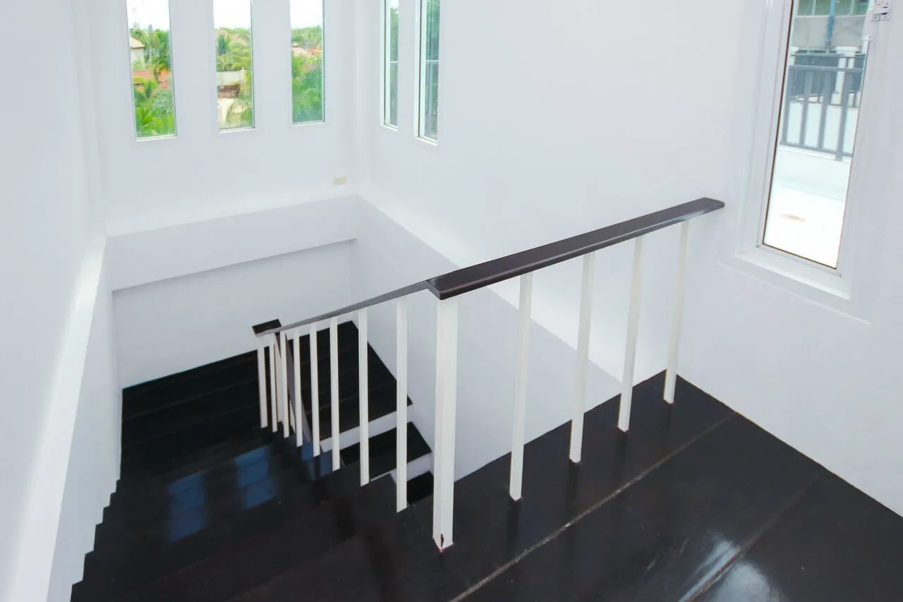Property image - full photo 33