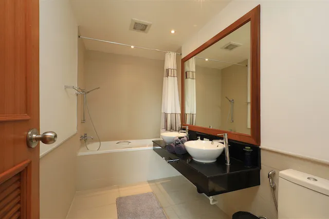 Property image - full photo 17