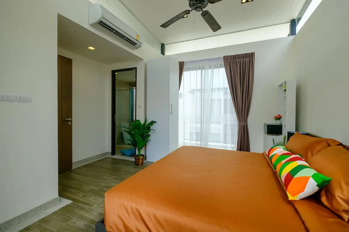 Property image - full photo 20
