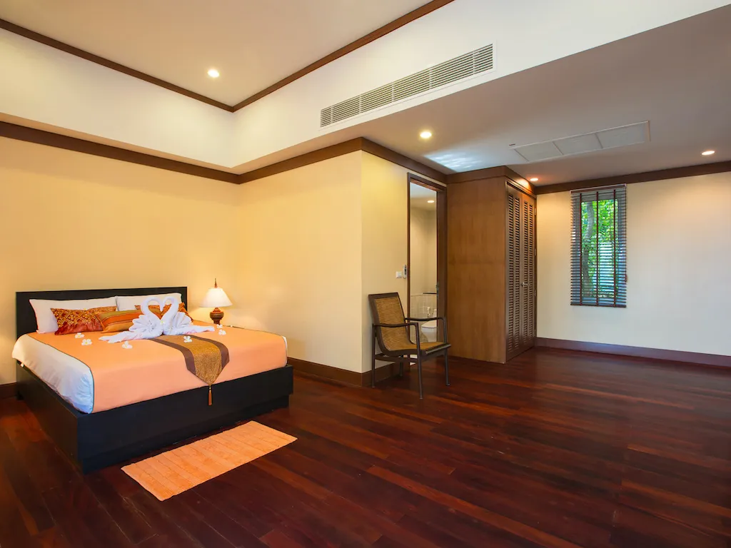 Property image - full photo 22