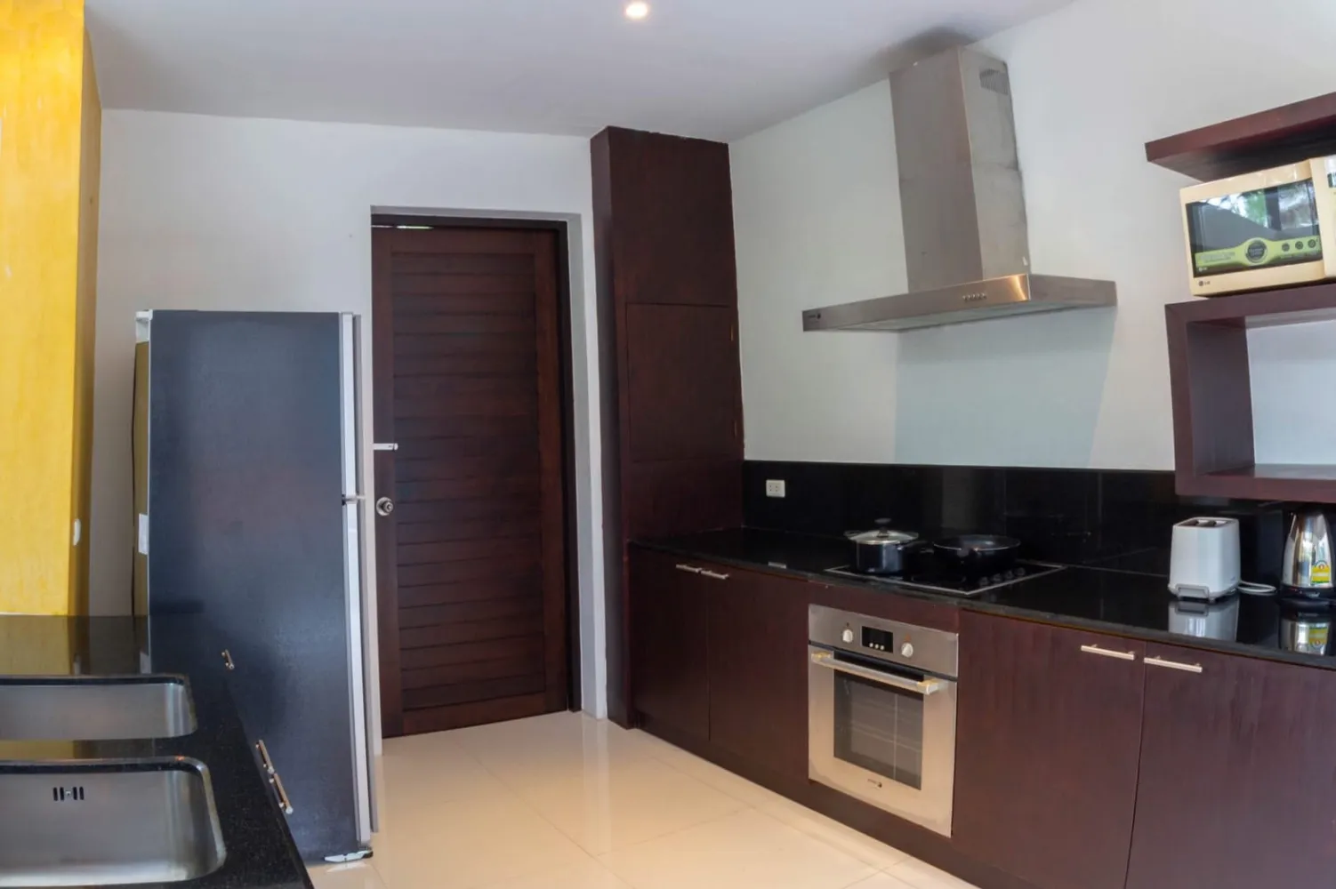 Property image - full photo 5