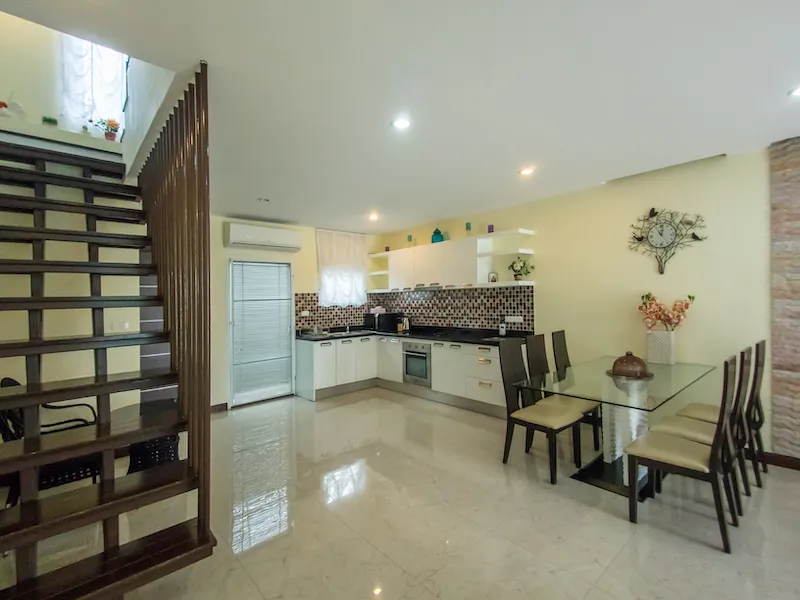 Property image - full photo 17