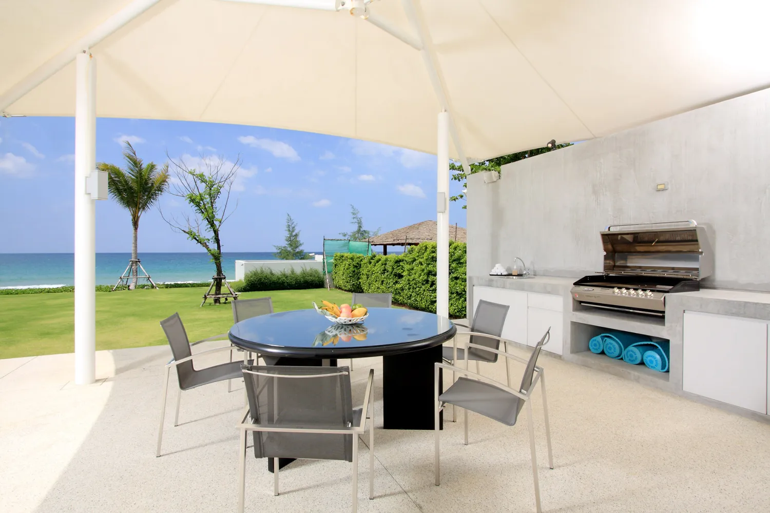 Property image - full photo 11