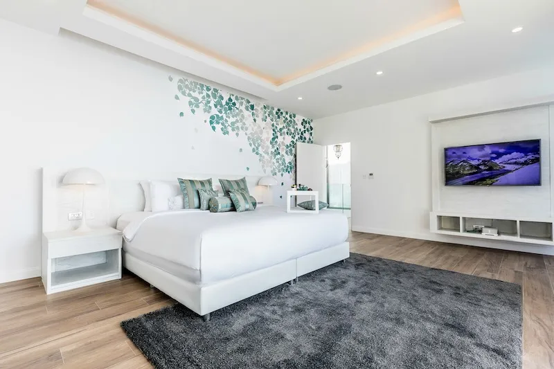 Property image - full photo 25