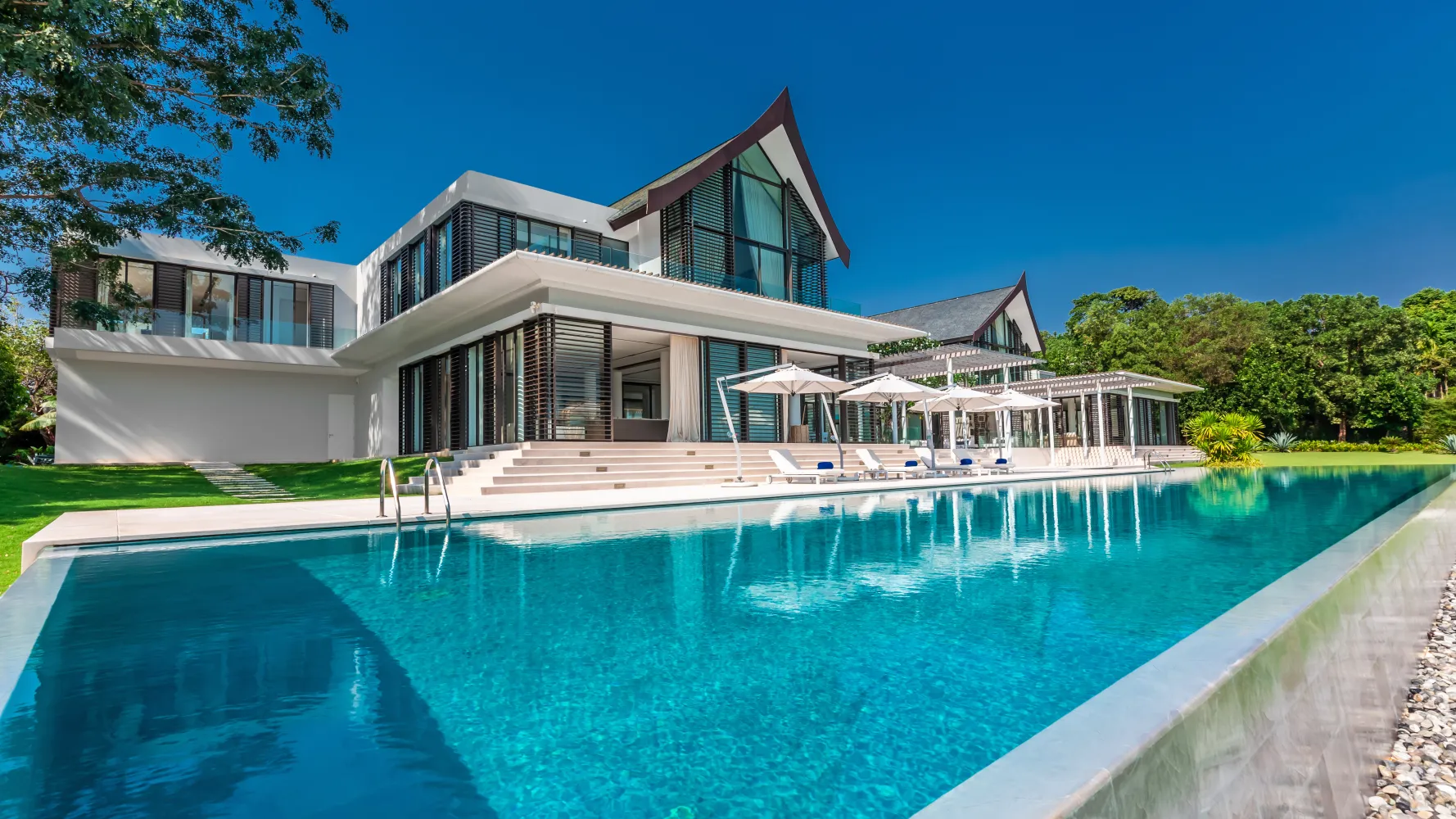 Property image - full photo 1