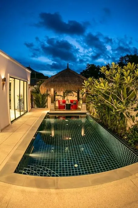 Property image - full photo 2
