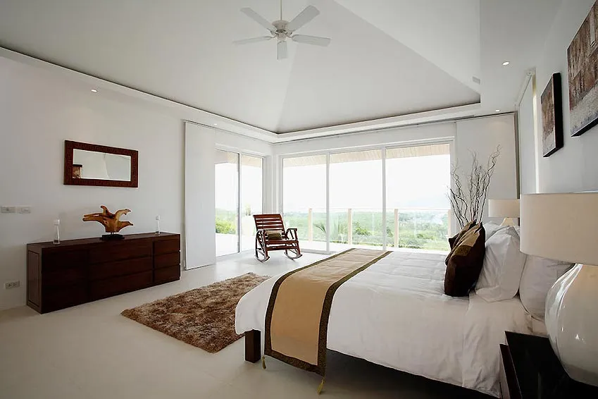 Property image - full photo 14