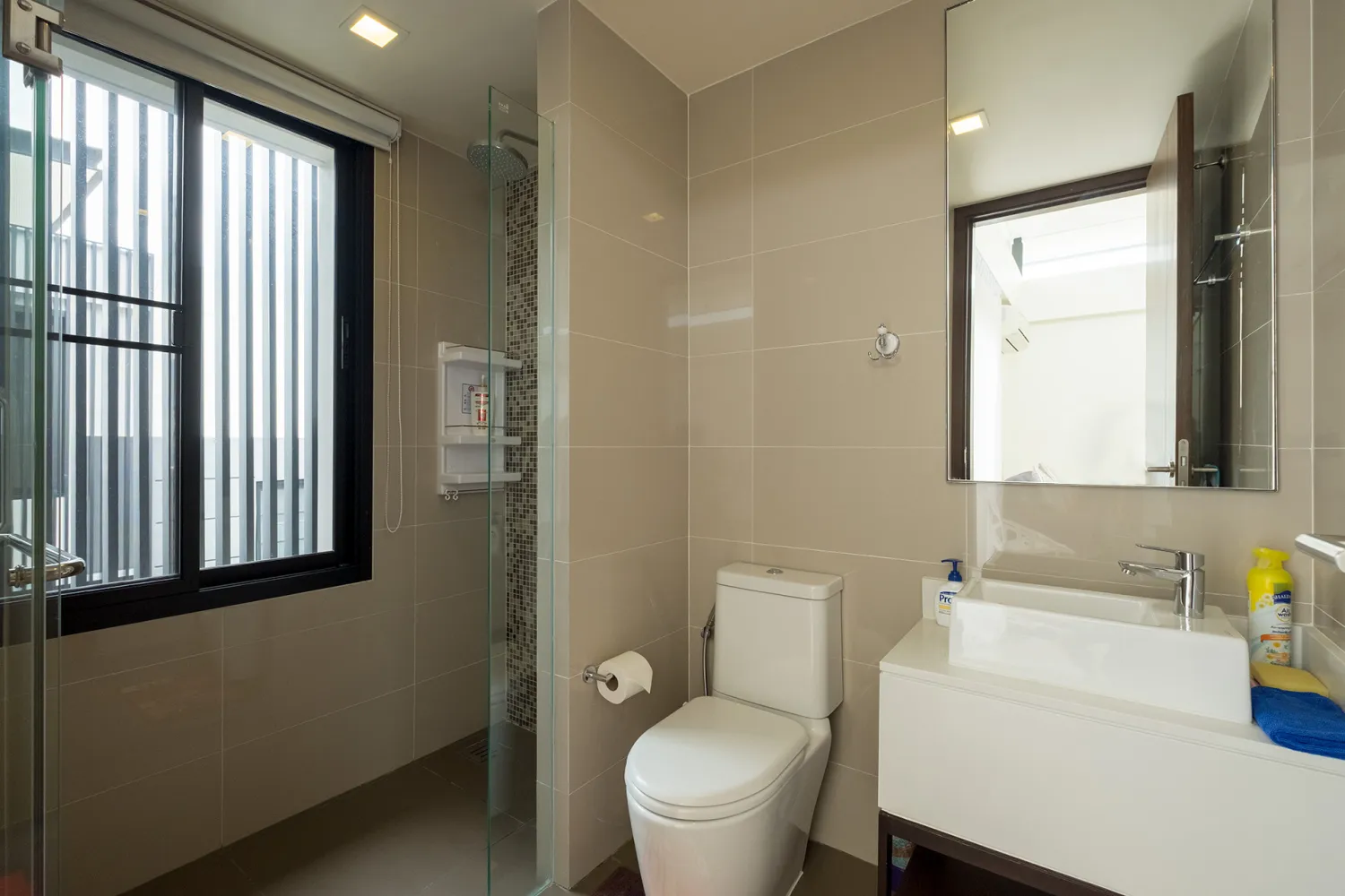 Property image - full photo 31
