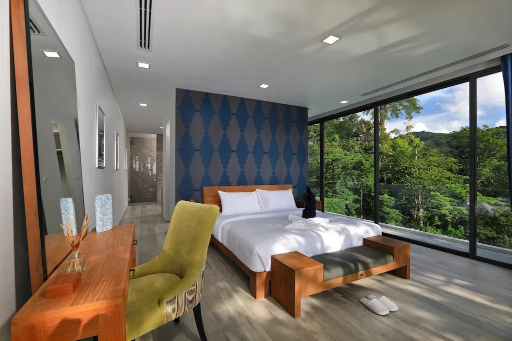 Property image - full photo 32