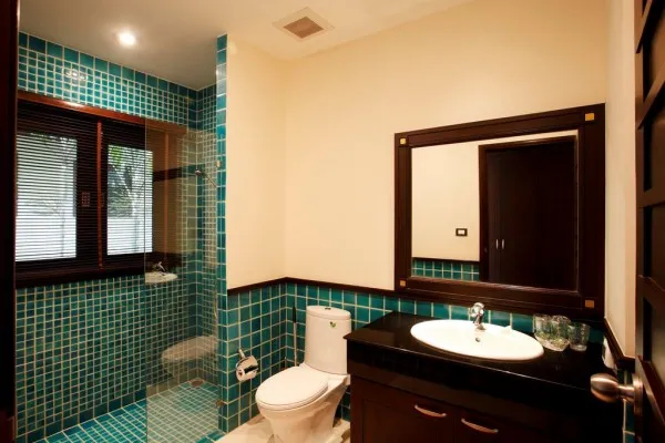 Property image - full photo 14
