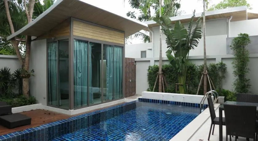 Property image - full photo 18