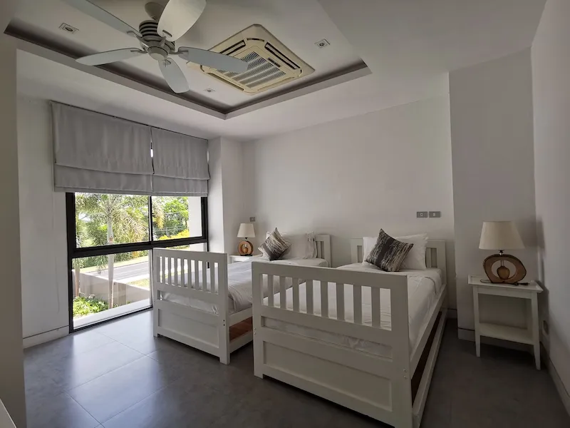 Property image - full photo 15