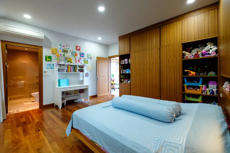 Property image - full photo 43