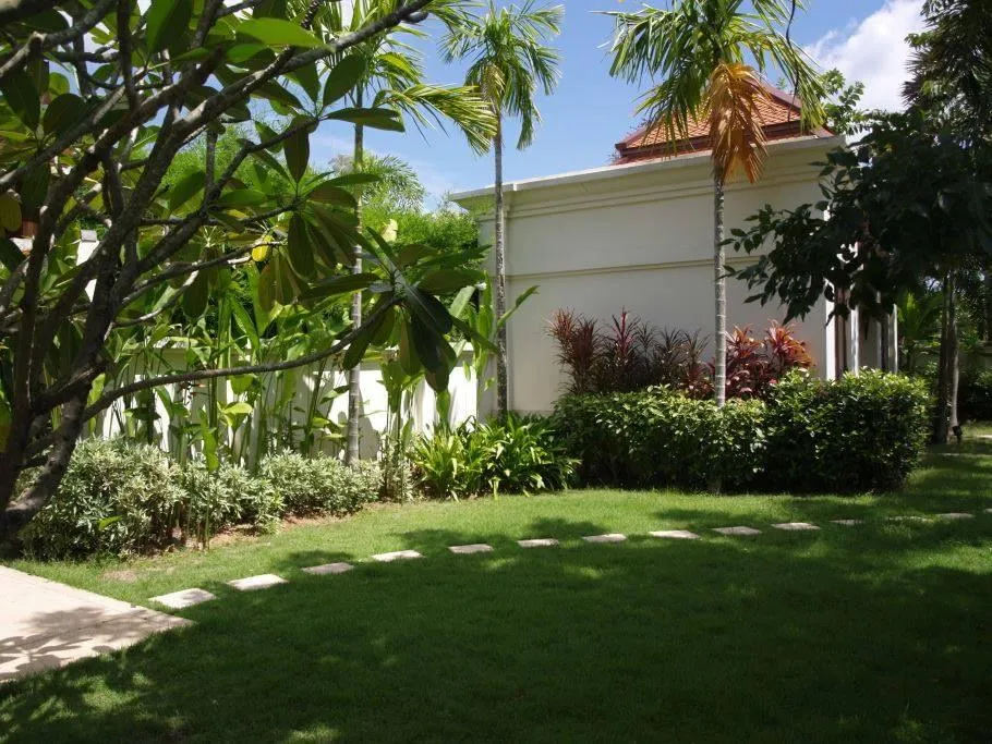 Property image - full photo 12