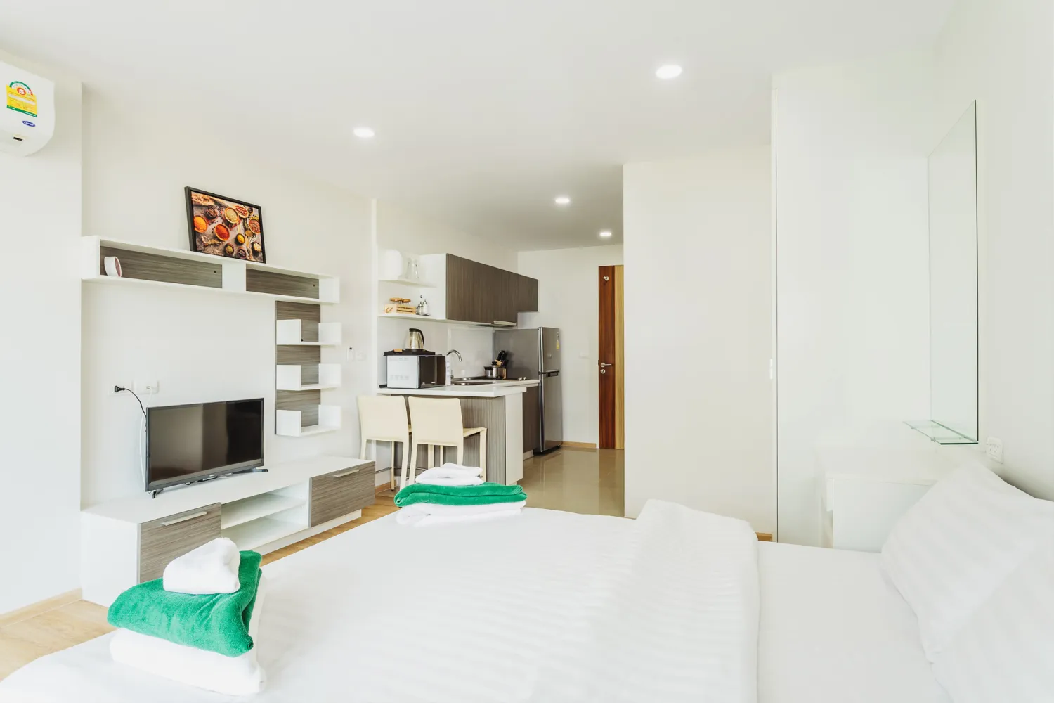 Property image - full photo 7