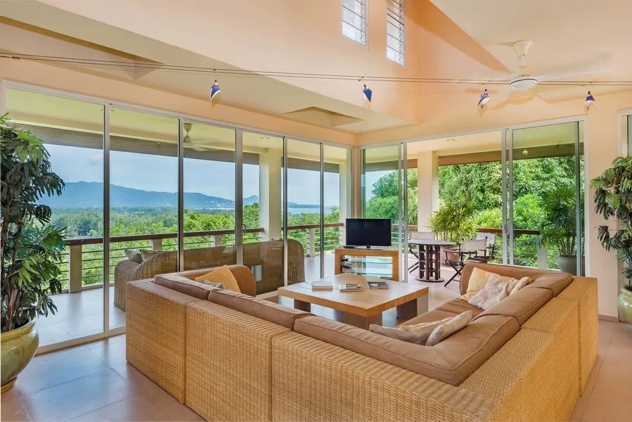 Property image - full photo 10