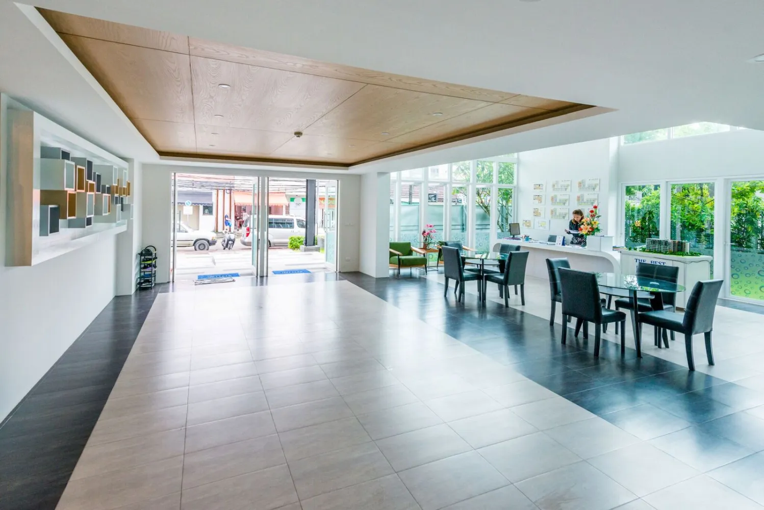 Property image - full photo 12