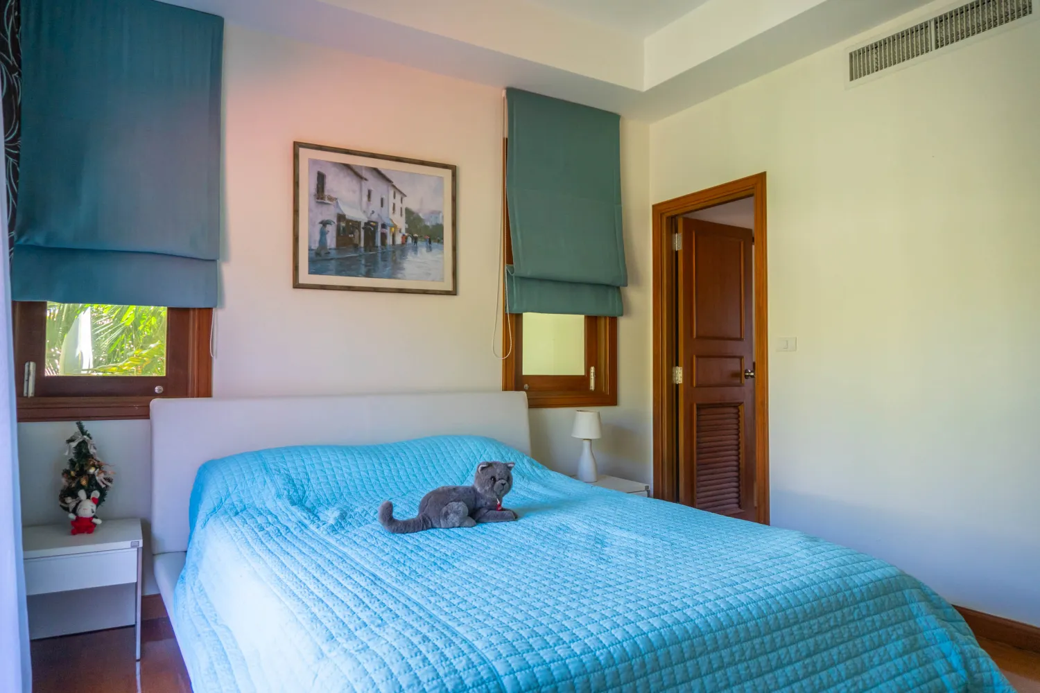 Property image - full photo 100