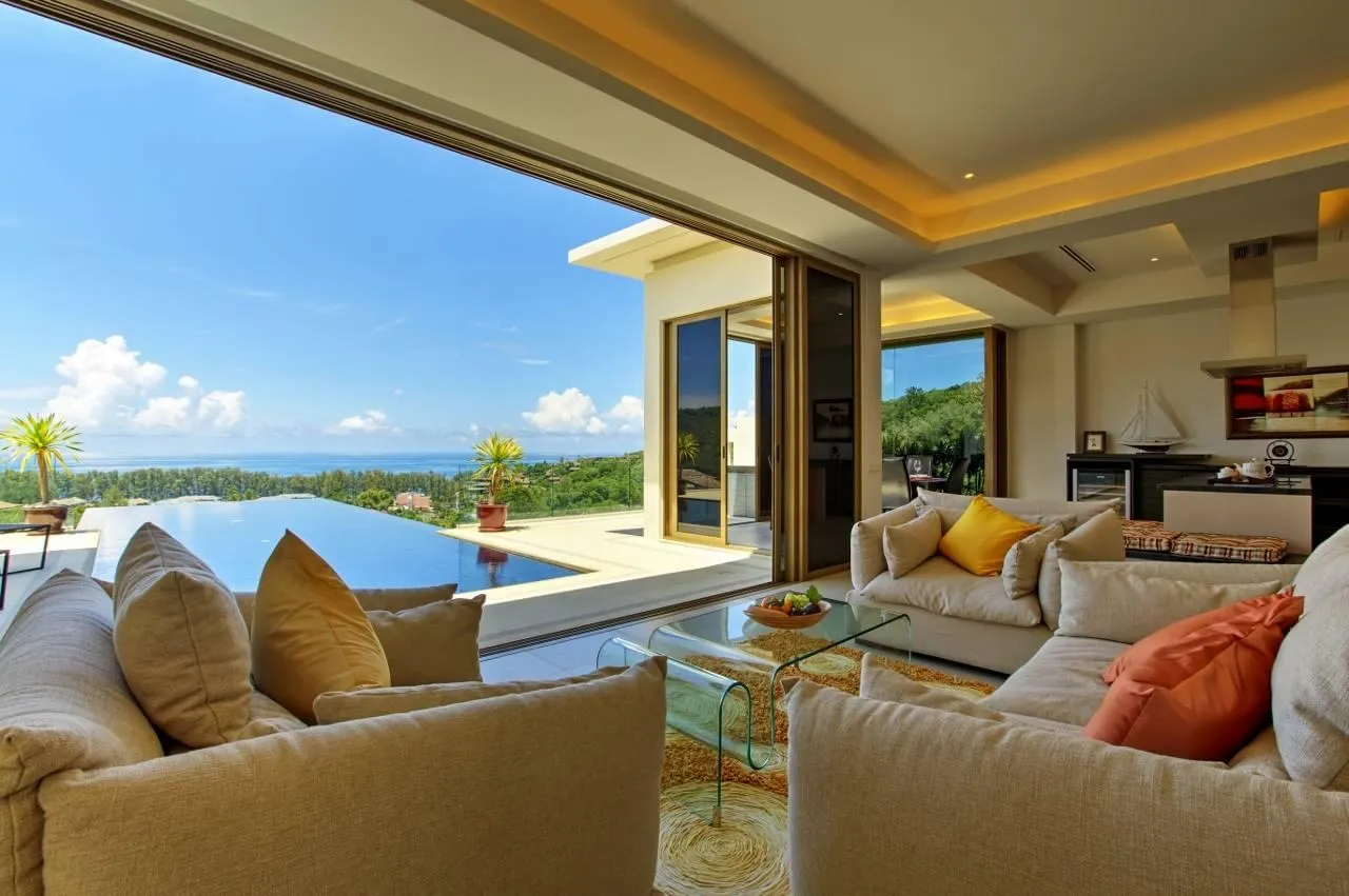 Property image - full photo 2