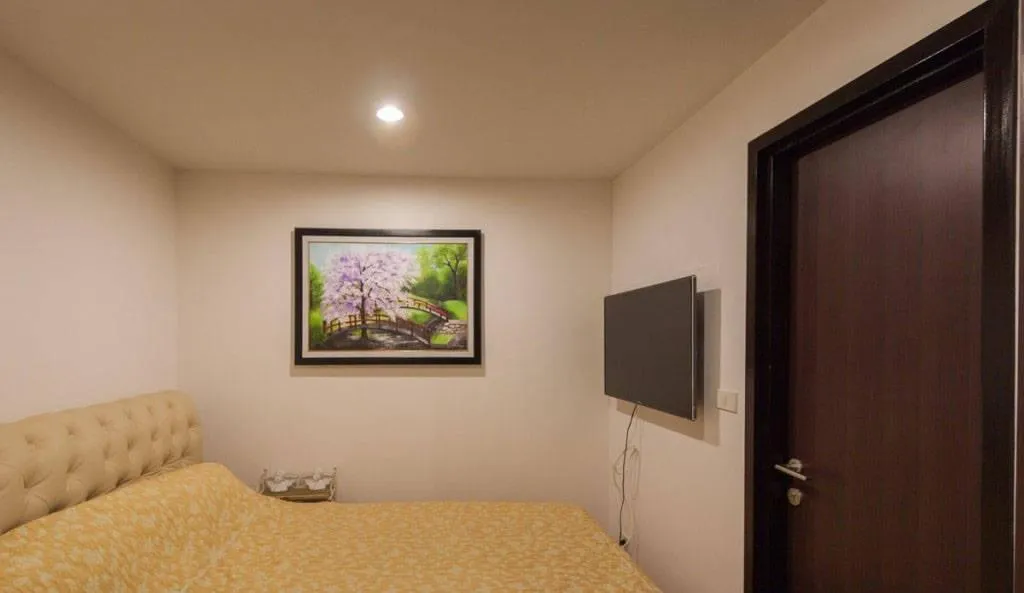 Property image - full photo 9