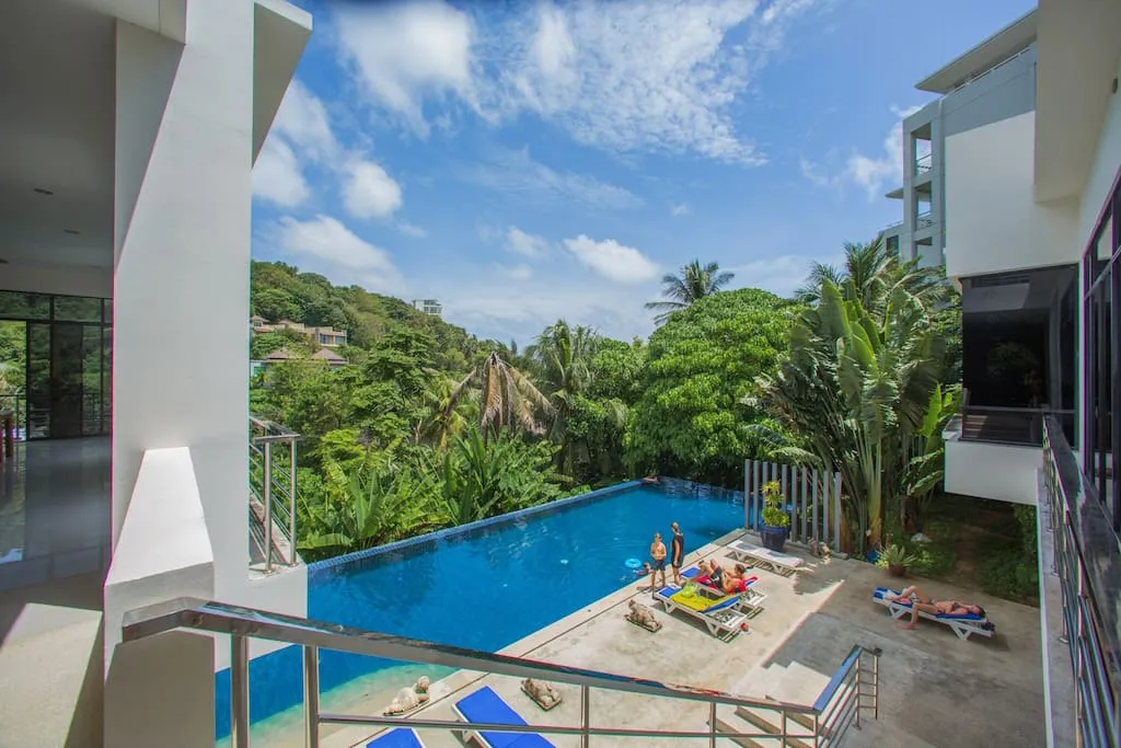 Property image - full photo 2
